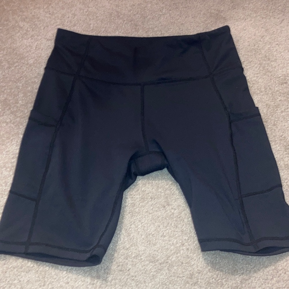 Black biker shorts with pockets